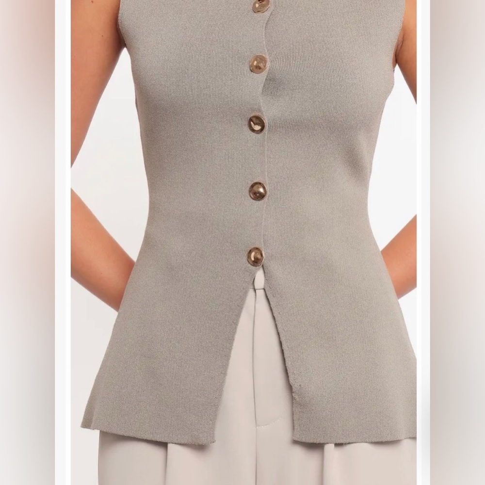 Petal and Pup Stylish Sleeveless Sweater Vest - Picture 3 of 12